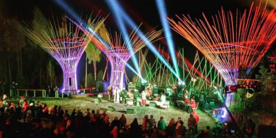 Jazz Gunung Bromo, Pergelaran Musik Jazz-Etnik Super Keren