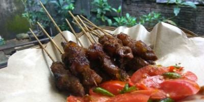 Yuk Makan Sate !