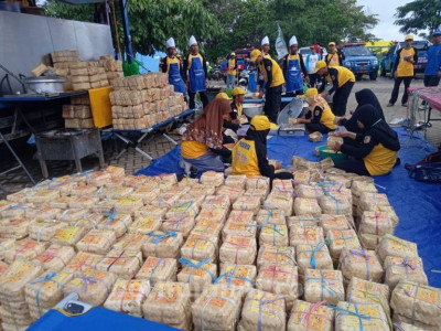 Pecahkan Rekor Muri, 15 Ribu Nasi Boks Disajikan dalam Dua Jam
