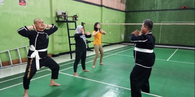 Teratai Tunjung Lahir Kembali