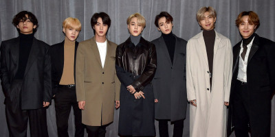 Fans Lagi-lagi Dibuat Heboh dengan Penampilan BTS
