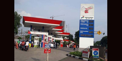 Pertamina Turunkan Harga Pertamax Rp 200 Per Liter 