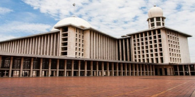 Jokowi Setuju Dibangun Terowongan Silaturahmi Antara Istiqlal dan Katedral