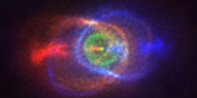 Selubung Kabut Planet dari Perseteruan Dua Bintang