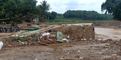 Jembatan Desa Sukarame Dibangun Kembali 