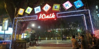 Nongkrong Malam di Merdeka Walk Medan