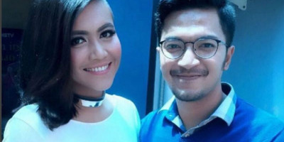 Denada dan Ihsan, Putus Saat Masih Sayang-sayangnya