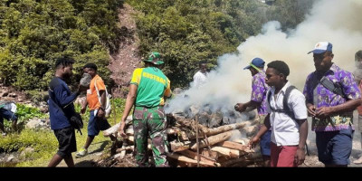 Bakar Batu, Simbol Kebersamaan Masyarakat Tsinga dan TNI 