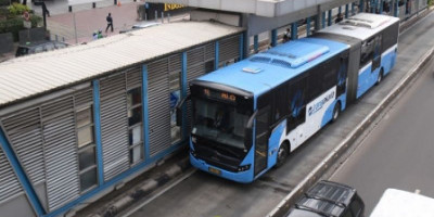 Pasca Banjir, Beberapa Halte Transjakarta Tidak Beroperasi