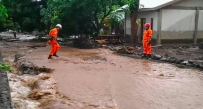 Ratusan Personel Gabungan Bantu Penanganan Darurat Banjir Bandang Lombok Timur