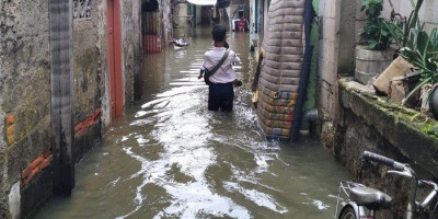 Banjir Bikin Sektor Retail dan Pangan Rugi Besar