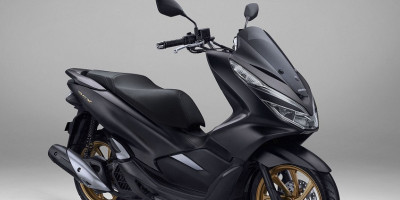Dengan Aksen Gold, Honda PCX Semakin Mewah