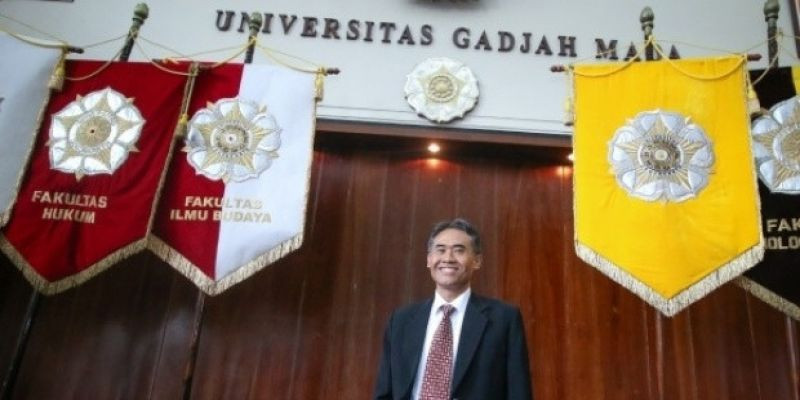 Rektor UGM Imbau Dosen dan Mahasiswa  Tunda ke Luar Negeri   