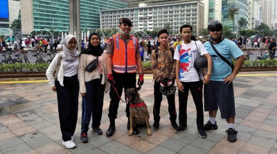 Berfoto Ria dengan Anjing Belgian Malinois Milik Polri di CFD