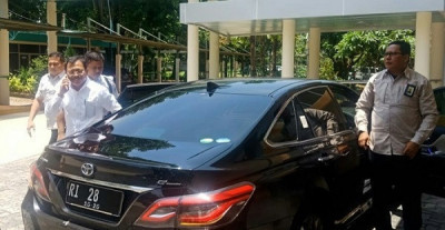Menkes Terawan Pantau Langsung 2 WNI Terjangkit Corona di RSPI Sulianti Saroso 