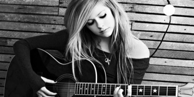 Gara-gara Corona, Avril Lavigne Batalkan Tur Asia