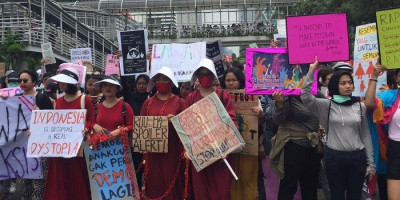 Hari Perempuan Internasional dan Protes 2 RUU 
