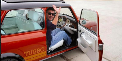 Mobil Klasik Mini Remestered Ini Dipesan Khusus Simon Cowell 