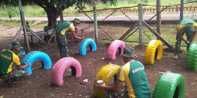 Taman Bermain untuk Anak-anak Kampung Toray