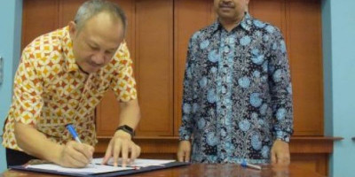 Pemprov Jabar Gandeng PT Pos Distribusikan Satu Juta Masker