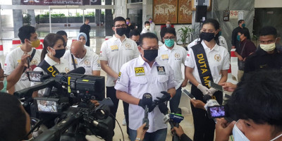 PWI Bareng MPR Salurkan Seribu Paket Bantuan Kesehatan
