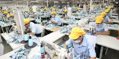 Meliburkan Pekerja Hindari Kerugian Lebih Besar