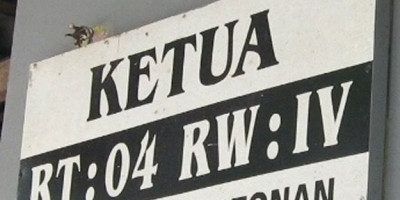 Saatnya Melibatkan Perangkat RT/RW untuk Mengawasi Physical Distancing 