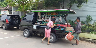 Tukang Sayur Keliling