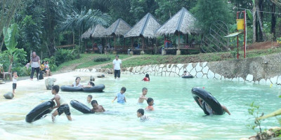 Saung Kiray Sadang Tawarkan Sensasi Pedesaan