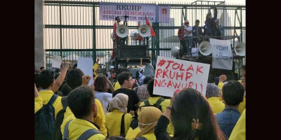 Presiden dan DPR Wajib Tunda Pengesahan RKUHP
