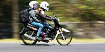 Pengendara Motor Dilarang Berboncengan Direncanakan Berlaku di Masa Mudik