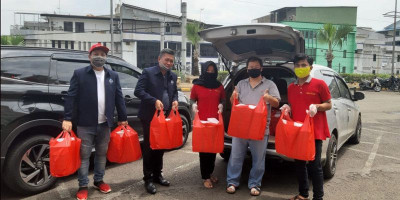 Jaringan Jurnalis Kristiani dan Dapoer Kasih Berbagi Makanan Siap Saji