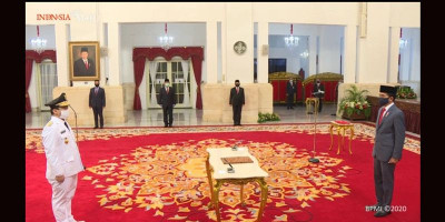 Sumpah Jabatan, Riza Patria Akan Penuhi Kewajiban Sebagai Wagub Sebaik-baiknya