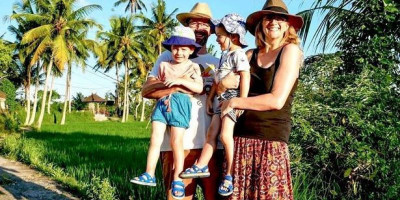 Bule Sekeluarga Kabur dari Inggris Demi Mengisolasi Diri di Bali