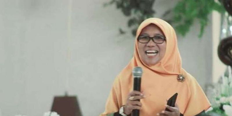 DPR Desak Pemerintah Turunkan Harga BBM 