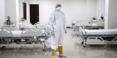 Cerita Tenaga Medis Tangani Pasien Corona, dari Pakai Selang Infus Hingga Jaga Jarak dengan Keluarga