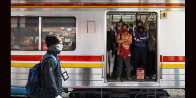 Pengguna Angkutan Umum Menurun Selama Pandemi Corona