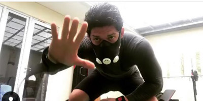 Latihan Fisik Iko Uwais Diapresiasi Dede Yusuf Hingga Scott Edward