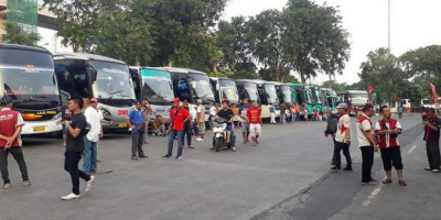 Jelang Larangan Mudik, Banyak Warga Sudah Masuk dan Keluar Jakarta