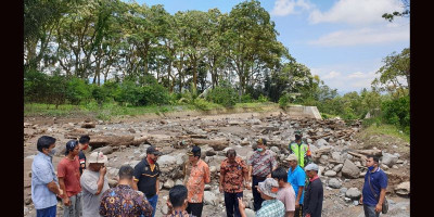 Banjir Lahar Sinabung Memutus Jalur Penghubung Kabupaten Karo