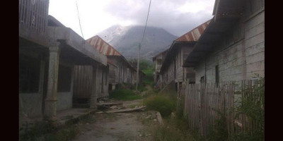 Kutukan di Dusun Karang Kenek