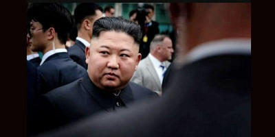Pemimpin Kim Muncul, Semua Bersorak
