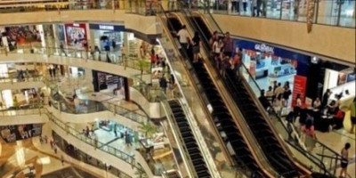Pemerintah Kaji Pembukaan Kembali Mal dan Pusat Perbelanjaan  