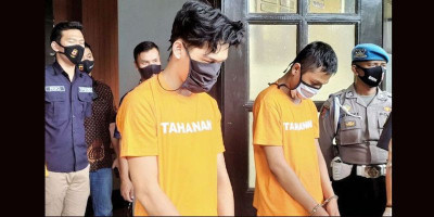 Takut Dipenjara, Youtuber Sampah Ferdian Paleka Nangis Ampun-ampunan