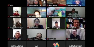 Meneladani Cara Gus Dur Menertawakan Diri Sendiri