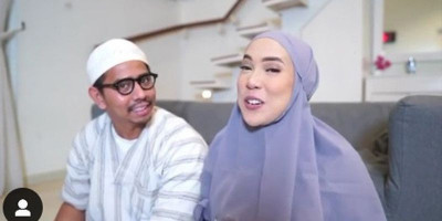 Intip Keseruan Keluarga Kecil Fitrop Selama Ramadan di Rumah