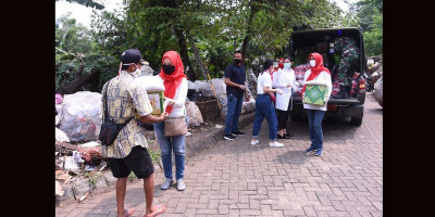 Persada Akmil 92 Peduli Perangi Pandemi Covid-19 Bantu Warga Kurang Mampu