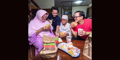 Burger King Satukan Ribuan Orang dalam Bukber Bareng Whopper