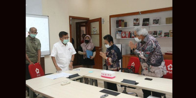 Gajah Tunggal Group Sumbangkan 300 Ribu Masker untuk PMI