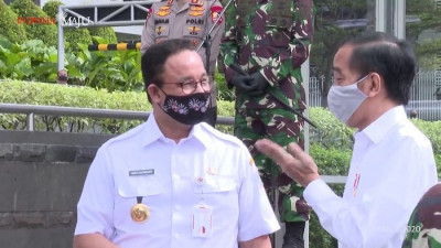 Jokowi Kerahkan Personel TNI dan Polri, Anies Minta Masyarakat Kurangi Pertemuan